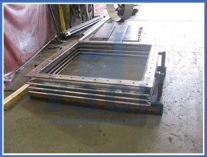 прямоугольные линзовые компенсаторы в Керчи